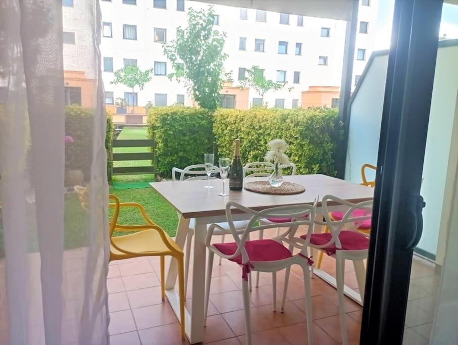 Apartamento En Primera Linea De Mar Ρόζες Εξωτερικό φωτογραφία
