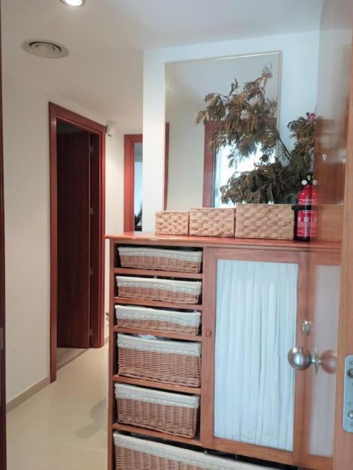 Apartamento En Primera Linea De Mar Ρόζες Εξωτερικό φωτογραφία