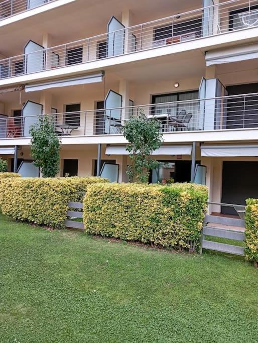 Apartamento En Primera Linea De Mar Ρόζες Εξωτερικό φωτογραφία